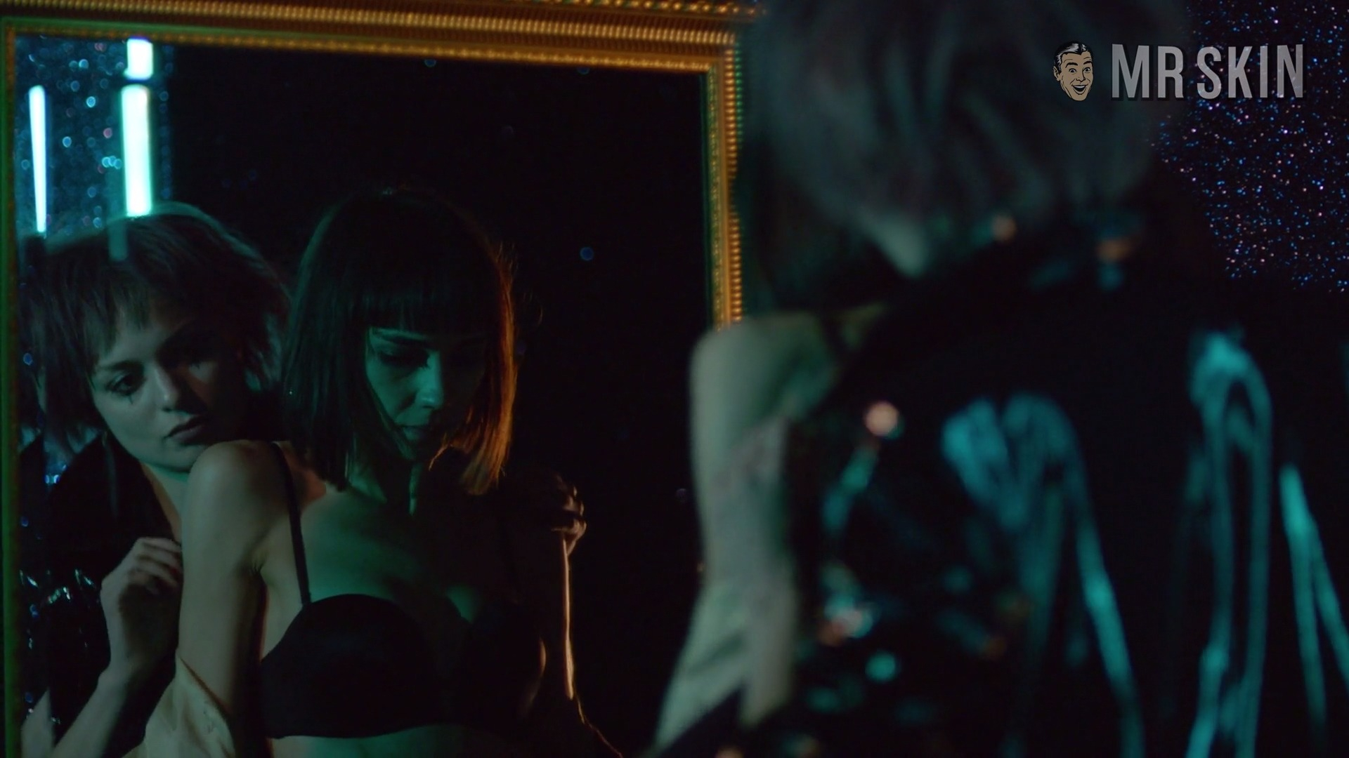 Türkü Turan in Immortals (2018) Underwear Underwear 279729