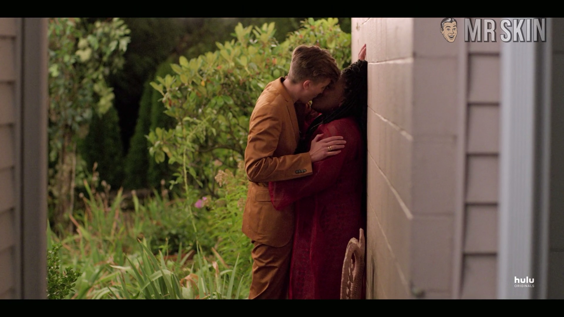 Shrill's Sexiest Scenes with Lolly Adefope. Lesbian, sexy. 299262