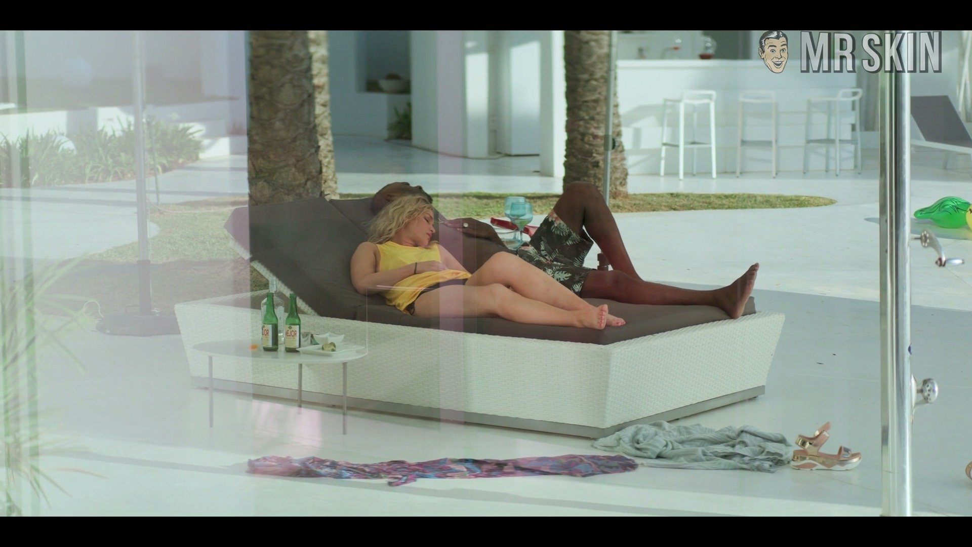 Hottest Sara Scenes. Bikini, Sexy. 280215