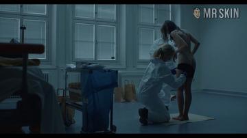 Hanna Ardéhn in Quicksand (2019) Butt Left Breast Bikini Breasts 281235