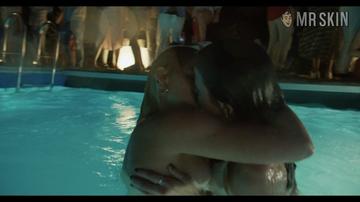 Hanna Ardéhn, Ella Rappich in Quicksand (2019) Lesbian Sexy Bikini Bikini Breasts 281256