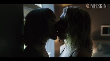 Monia Chokri, Catherine St-Laurent in Sur-Vie (2017) Lesbian Underwear Breasts Butt 281571