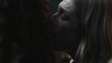 Zendaya, Hunter Schafer in Euphoria (2019-2022) Lesbian Sexy Breasts Lesbian 334302