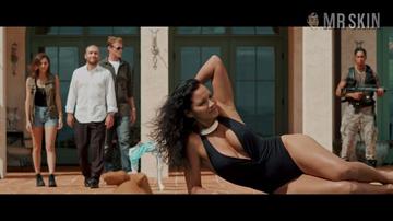Cyndi Mayo Davis in City of Gold (2018) Bikini Sexy Bikini Sexy 282546