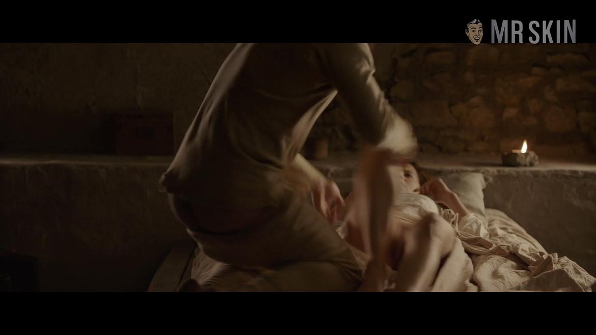 Irene Escolar in The Skin of the Wolf (2018) Bush Butt Bush Butt 283284