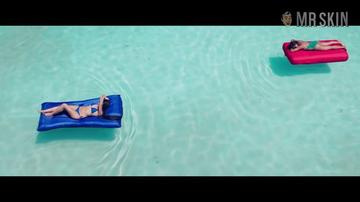 Marisol Sacramento, Carmela Zumbado, Alex Meneses in The Wall of Mexico (2019) Sexy Bikini Bikini Breasts 283959