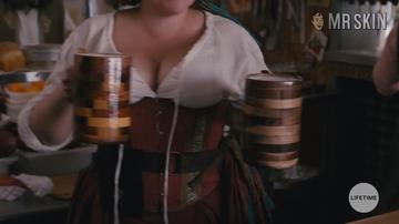 Georgia Flood, Roberta Valderrama in American Princess (2019) Sexy Sexy Underwear 284862