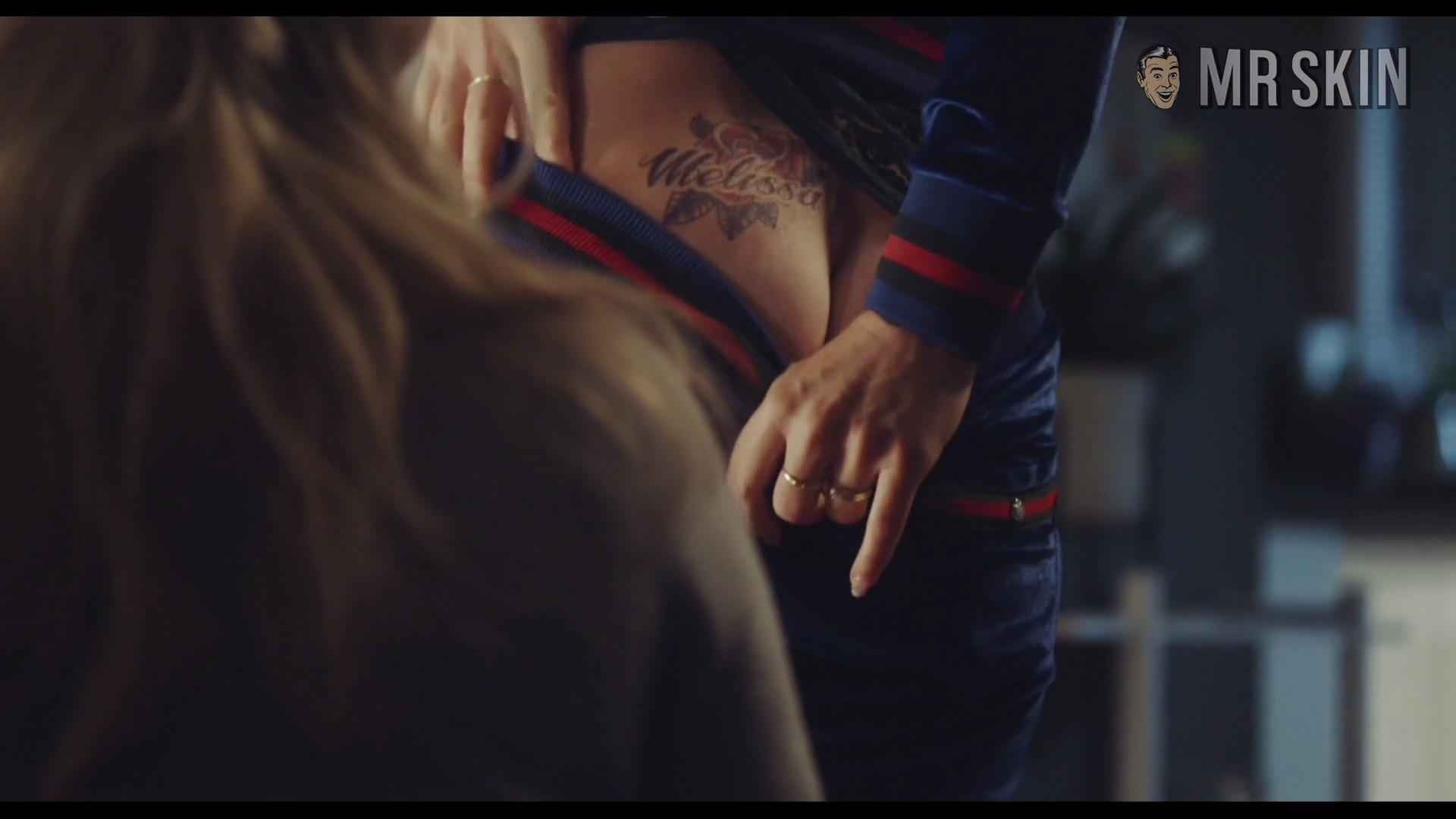 Bracha van Doesburgh, Karina Smulders in The Neighbors (2014-2017) Lesbian Sexy Butt Butt Lesbian 285468