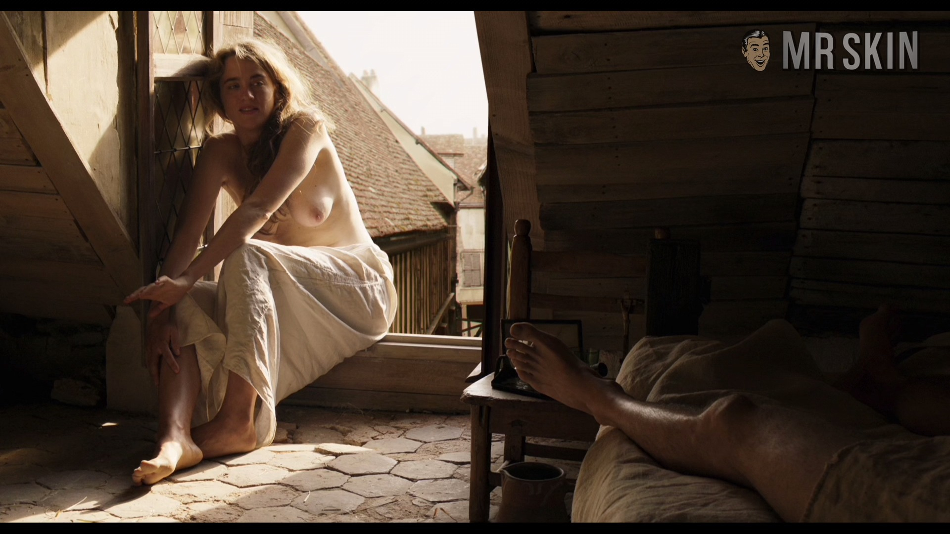 Adèle Haenel in One Nation, One King (2018) Breasts Breasts Sexy 316280