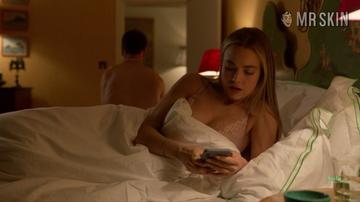 Rebecca Rittenhouse in Four Weddings and a Funeral (2019) Underwear Underwear 289452