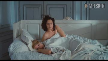 Noémie Merlant, Adèle Haenel in Portrait of a Lady on Fire (2019) Breasts Lesbian Right Breast Right Nipslip Sexy Breasts Bush 302610