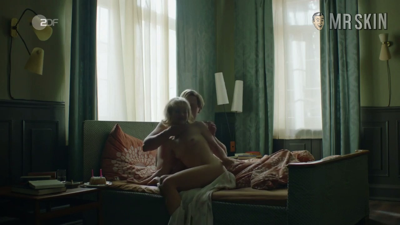 Friederike Ott in Bella Germania (2019) Breasts Sexy Breasts Sexy 292578
