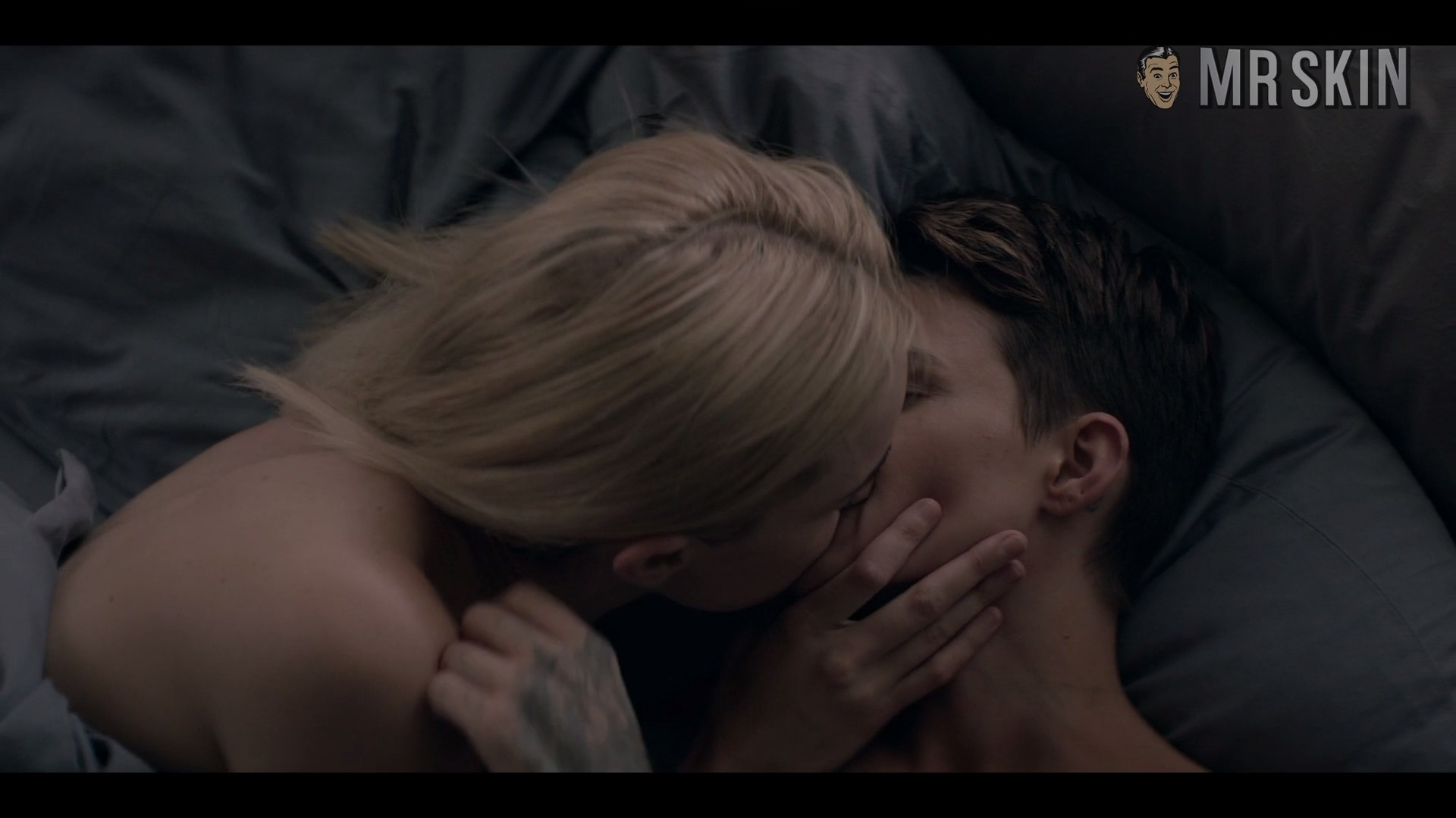 Batwoman's Sexiest Scenes with Ruby Rose. Lesbian, Sexy, underwear. 294294