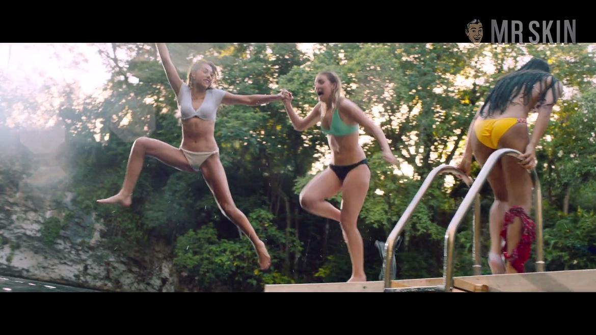 Corinne Foxx, Sophie Nélisse, Brianne Tju, Sistine Rose Stallone in 47 Meters Down: Uncaged (2019) Bikini Bikini 295809