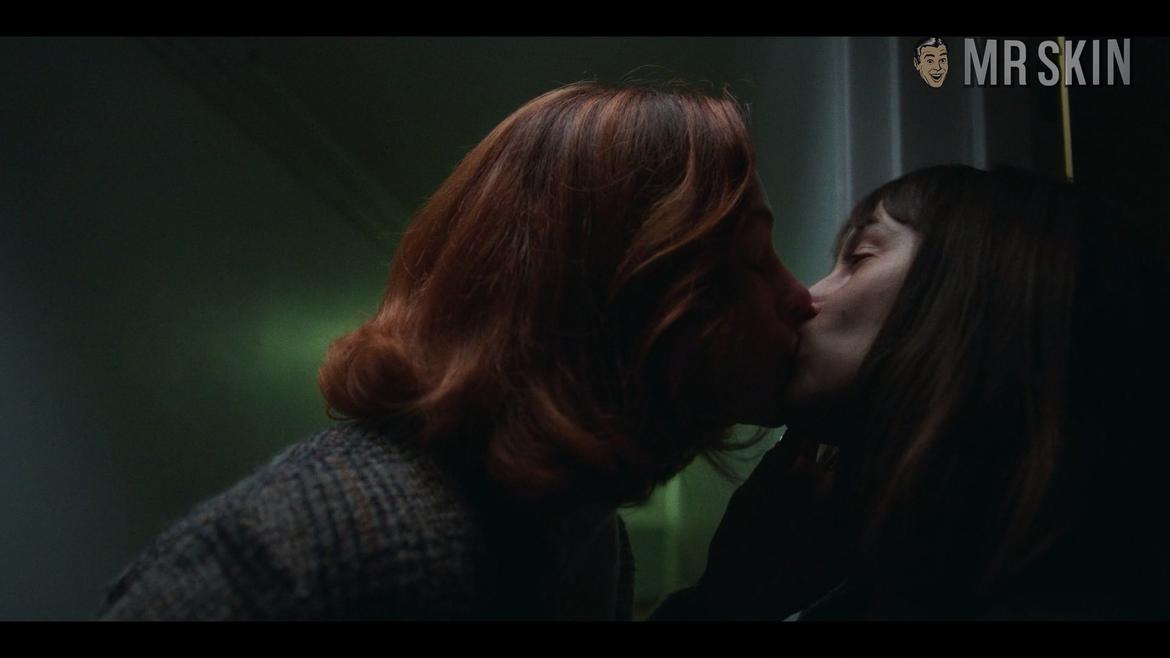 Raphaëlle Agogué, Anaïs Thomas in Mortel (2019-2021) Lesbian Lesbian Sexy 296091