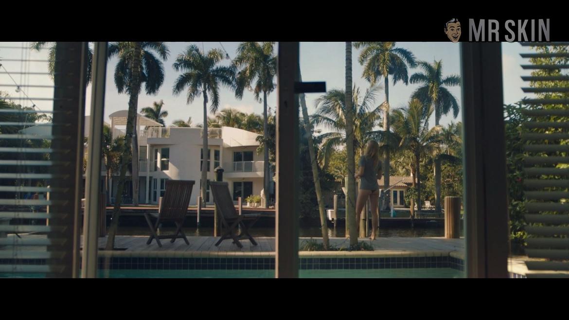 Hannah Cheesman, Sam Coyle in The Definites (2017) Underwear Breasts Lesbian 296328