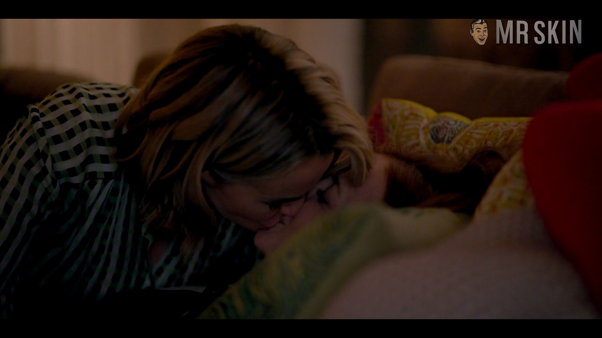 Sexiest Scenes of Natalie 'Nat' Bailey from The L Word: Generation Q. Lesbian, breasts, left breast. 326213