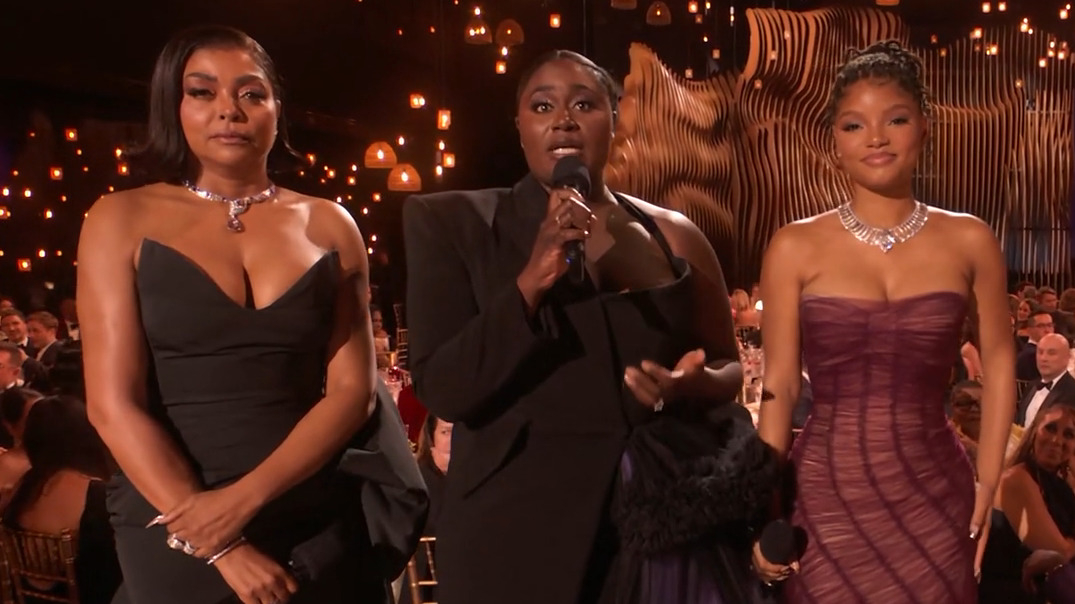 Sexiest Taraji P. Henson Scene in Screen Actors Guild Awards. Sexy. 347935