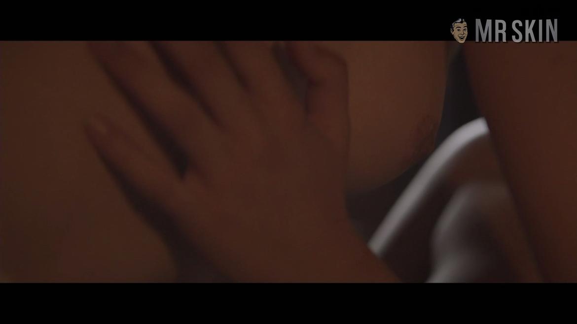 Alice Tantayanon, Milena Gorum in Dead Earth (2020) Breasts Lesbian Sexy Bikini Breasts 304965