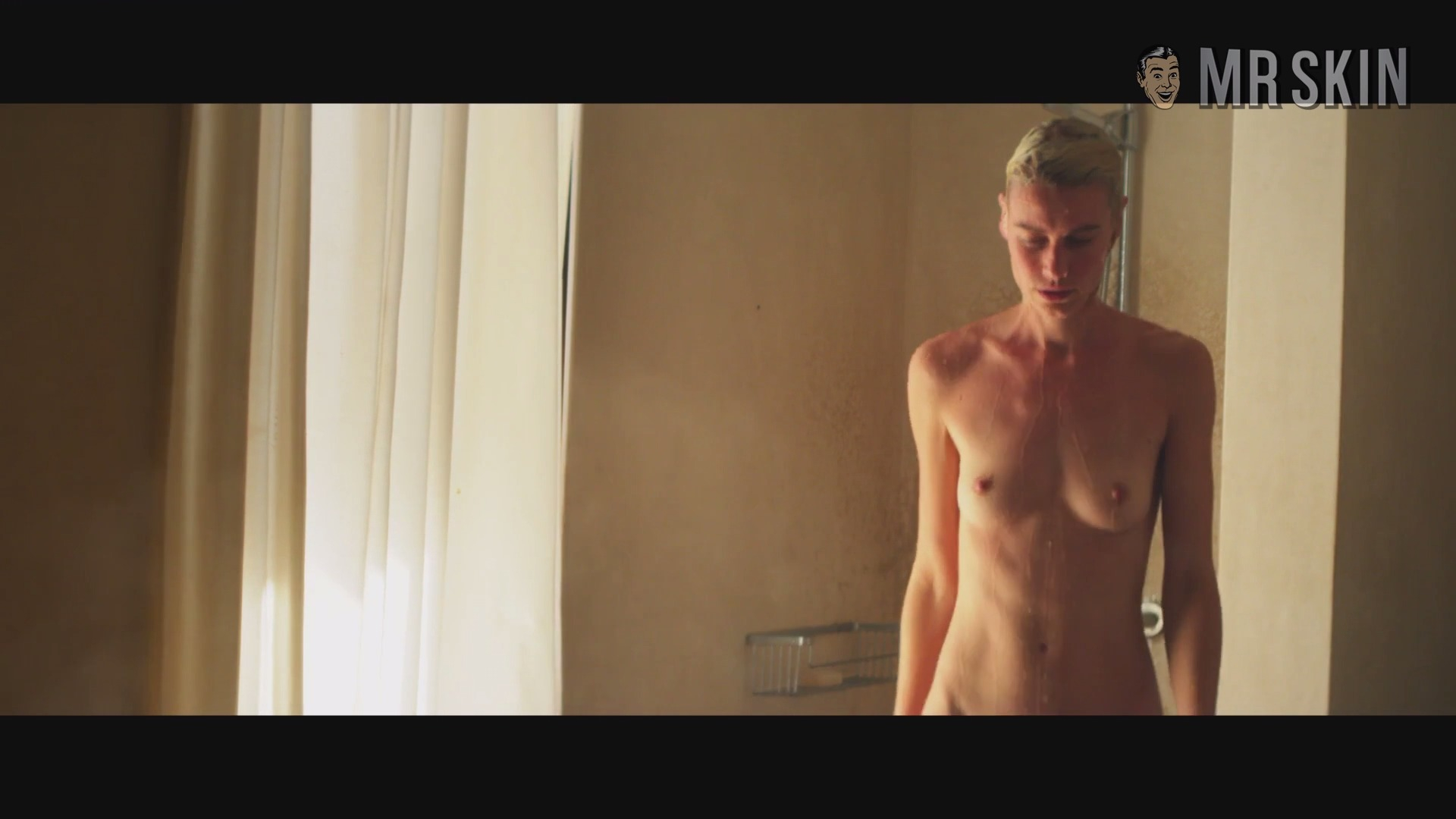 Delfine Bafort Naked as Dafne / Kitty. Breasts, Bush, butt, right breast. 300291