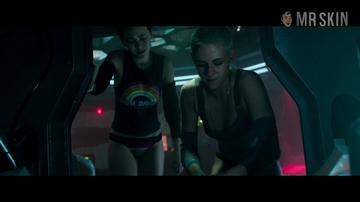 Kristen Stewart, Jessica Henwick in Underwater (2020) Underwear Sexy Underwear 303642