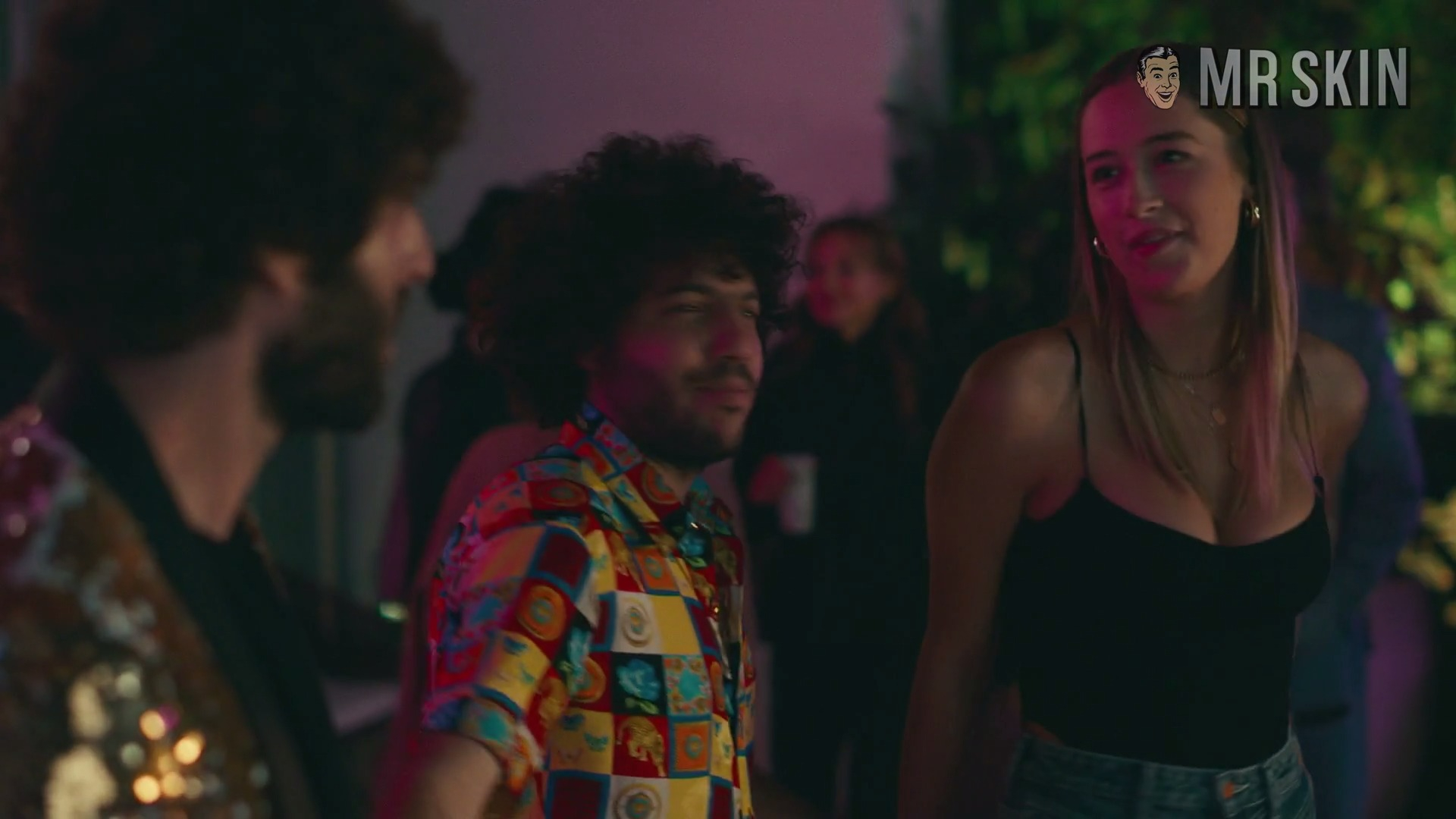 Dave's Sexiest Scenes with Elsie Hewitt. Sexy, bikini. 303654