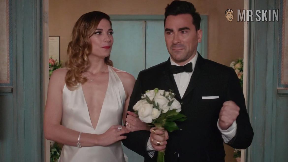 Annie Murphy in Schitt's Creek (2015-2020) Sexy Sexy 303309