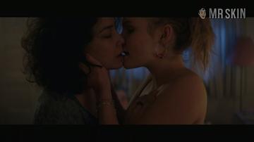 Olivia DeJonge, Geetanjali Thapa in Stray Dolls (2020) Lesbian Underwear Butt Lesbian 303402