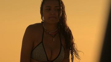 Madison Bailey in Outer Banks (2020-2024) Bikini Bikini Sexy 303678