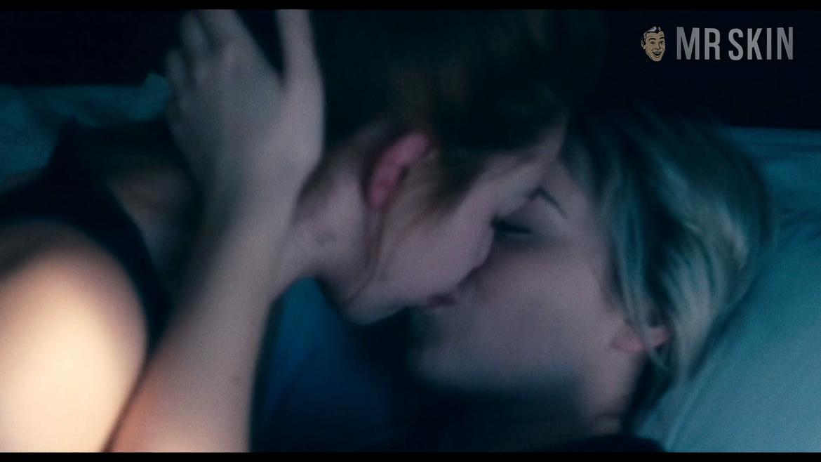 Seána Kerslake, Tara Lee in A Date for Mad Mary (2016) Lesbian Lesbian Sexy 303852