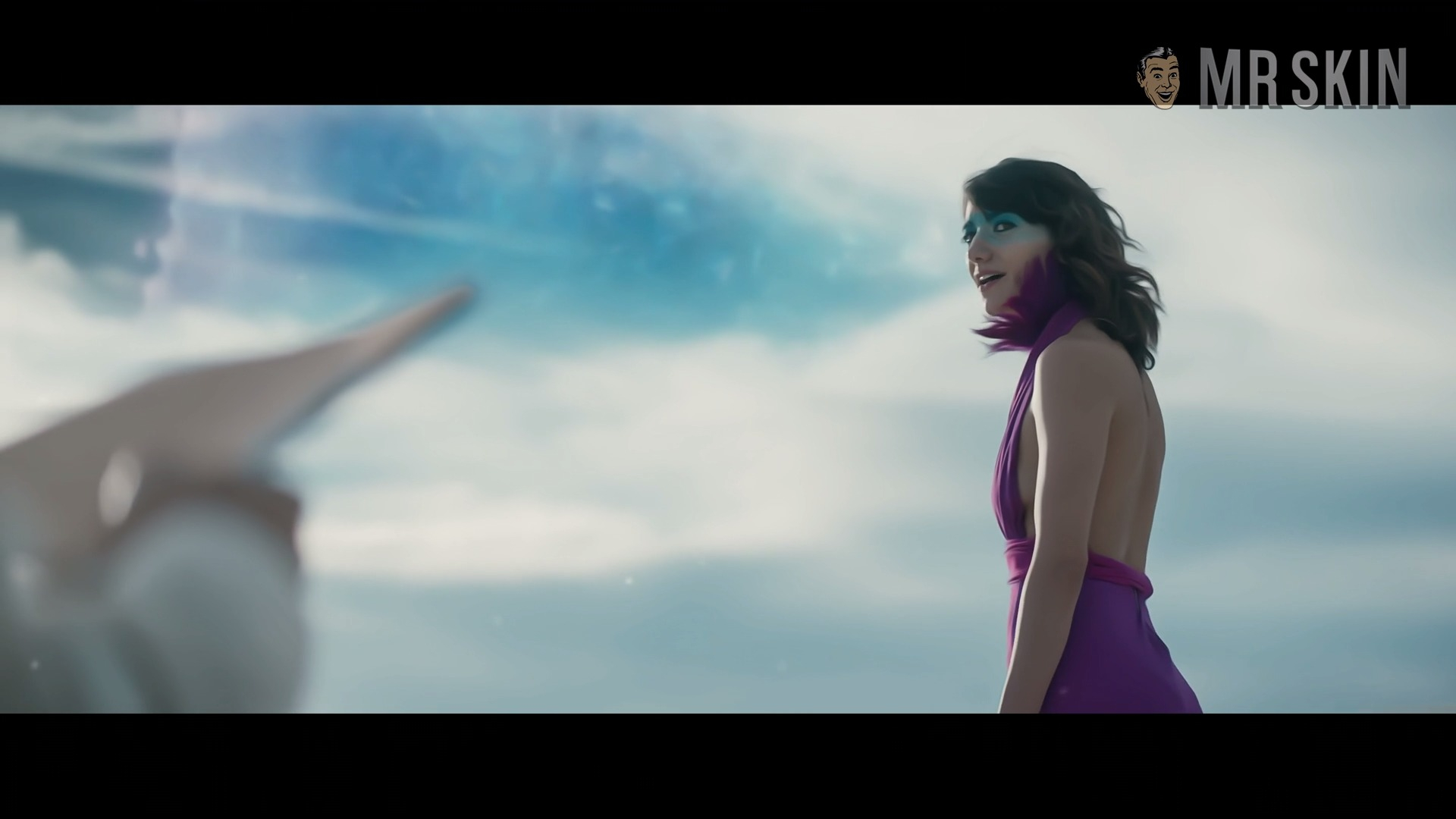 Sheila Vand in The Wave (2019) Sexy Sexy 305667