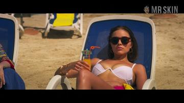 Olivia Culpo, Adelaide Kane in The Swing of Things (2020) Bikini Sexy Bikini Sexy 308415