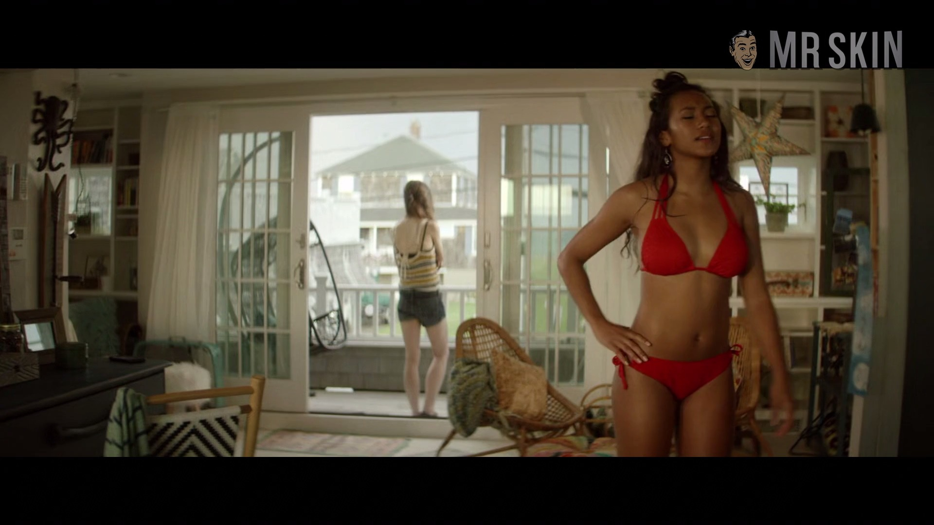 Hottest Sydney Park Scene in Dead Reckoning. Bikini. 314534