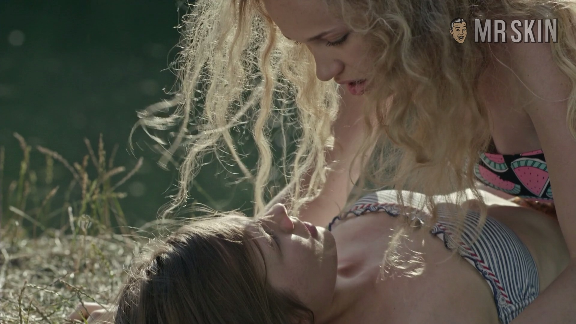 Sexiest Scenes of Agata Paszke from Signs. Bikini, Lesbian, Sexy. 309419