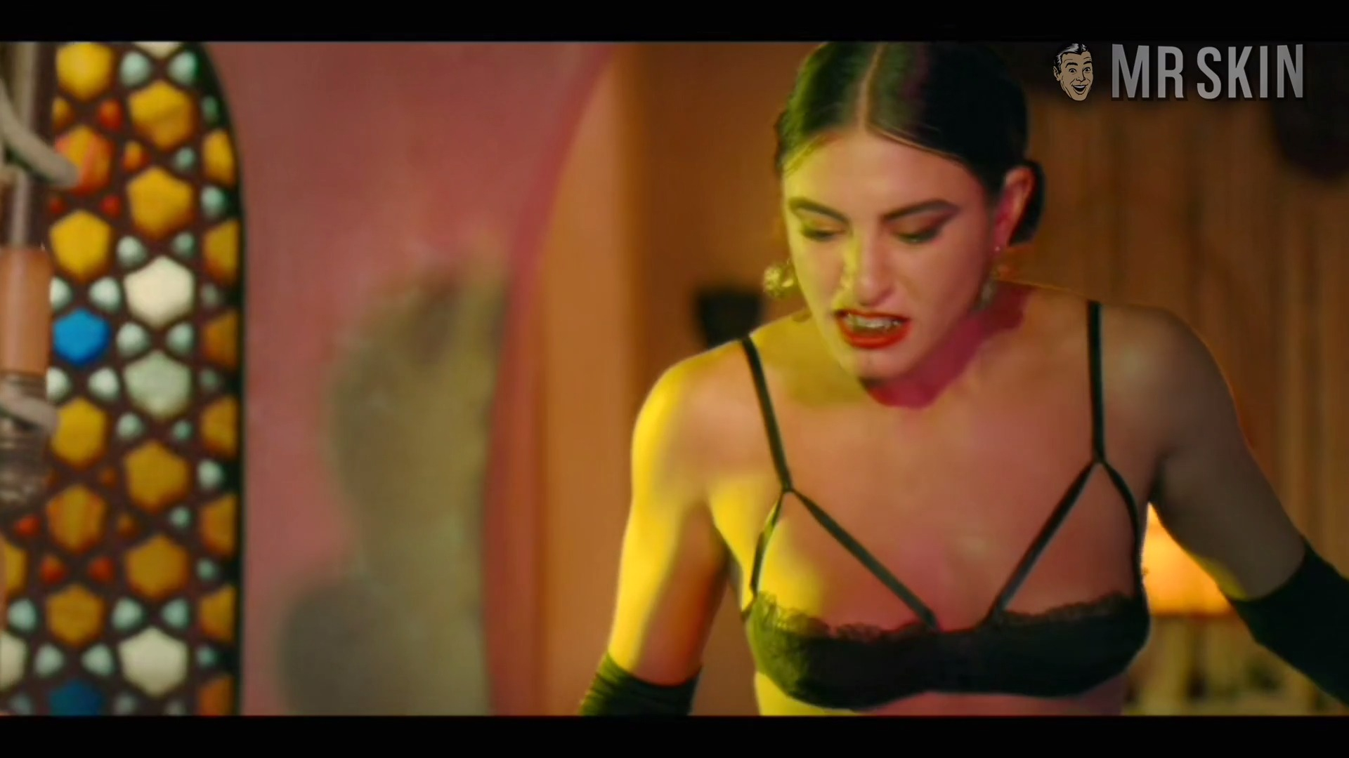 Sexiest Scenes of Cherifa Lamour from Little Birds. Sexy, Underwear. 323603