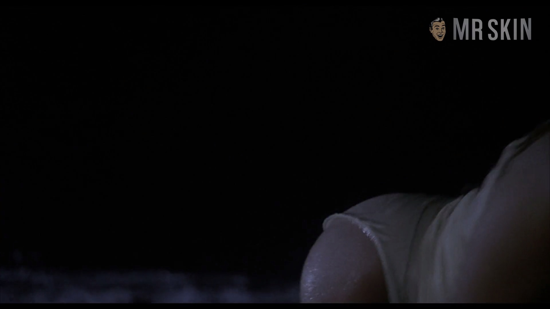 Sexiest Scenes of Laura Burney / Sara Walters from Sleeping with the Enemy. Sexy, Underwear. 310667