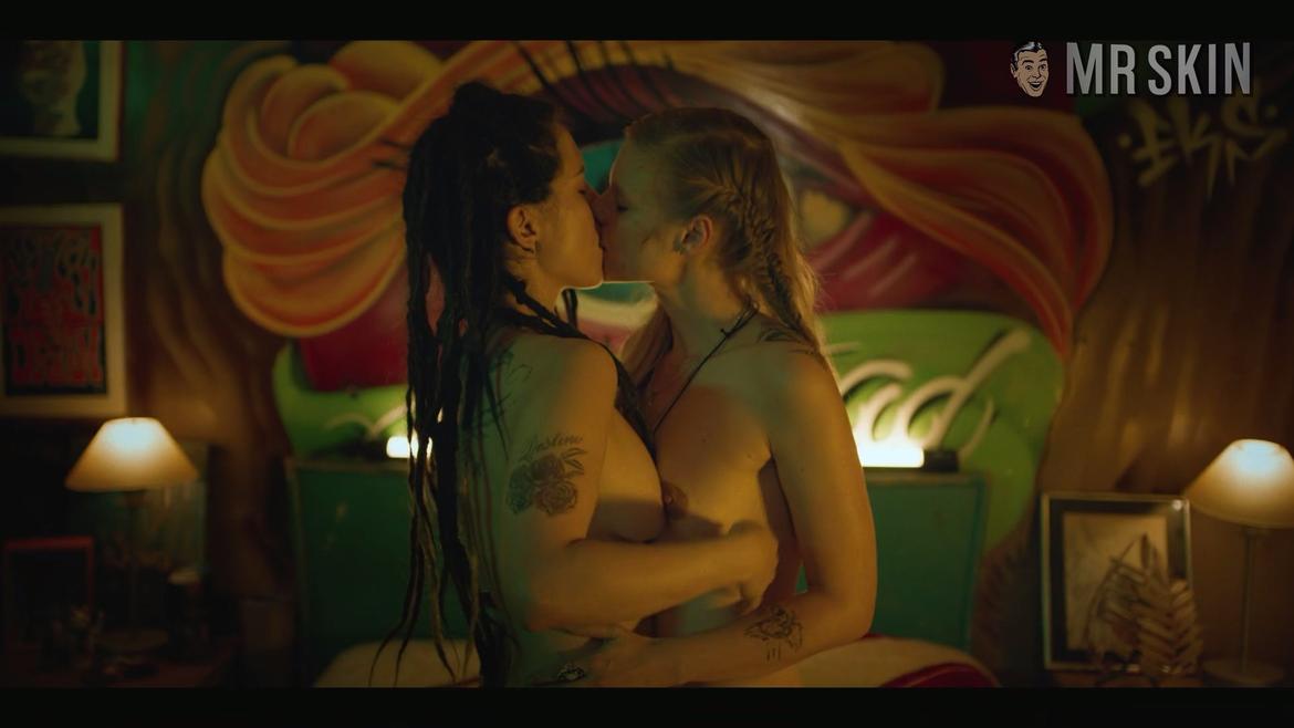 Ana Layevska, Florencia Ríos in Yankee (2019) Lesbian Right Breast Breasts Breasts Lesbian 312317