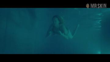 Heather Graham in The Rest of Us (2020) Bikini Bikini 313175