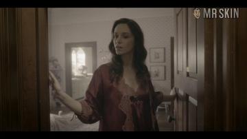 Alex Essoe in The Haunting of Bly Manor (2020) Sexy Underwear Sexy Underwear 313184