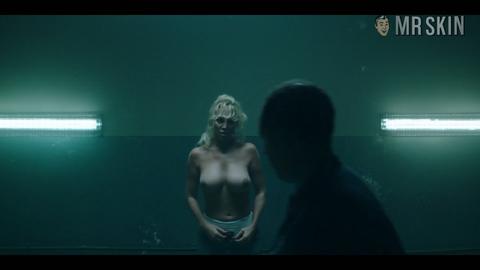 Daniela Santiago Nude as Veneno Joven. Breasts, Transgender*, butt. 315812