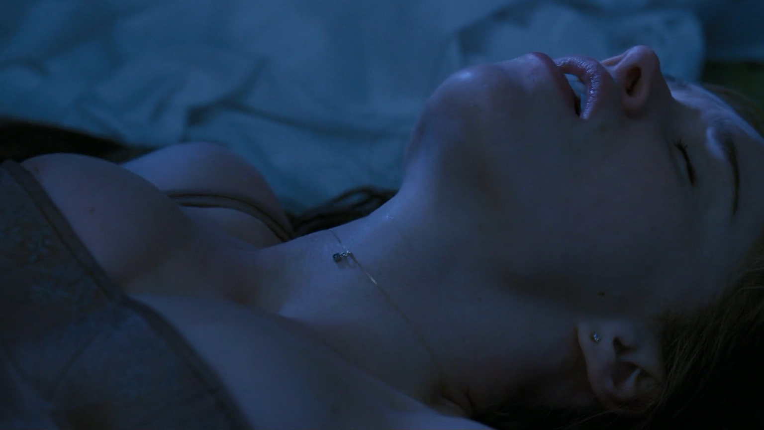 Daphne Bridgerton from Bridgerton Naked. Sexy, Underwear, Right Nipslip, breasts, butt. 316469