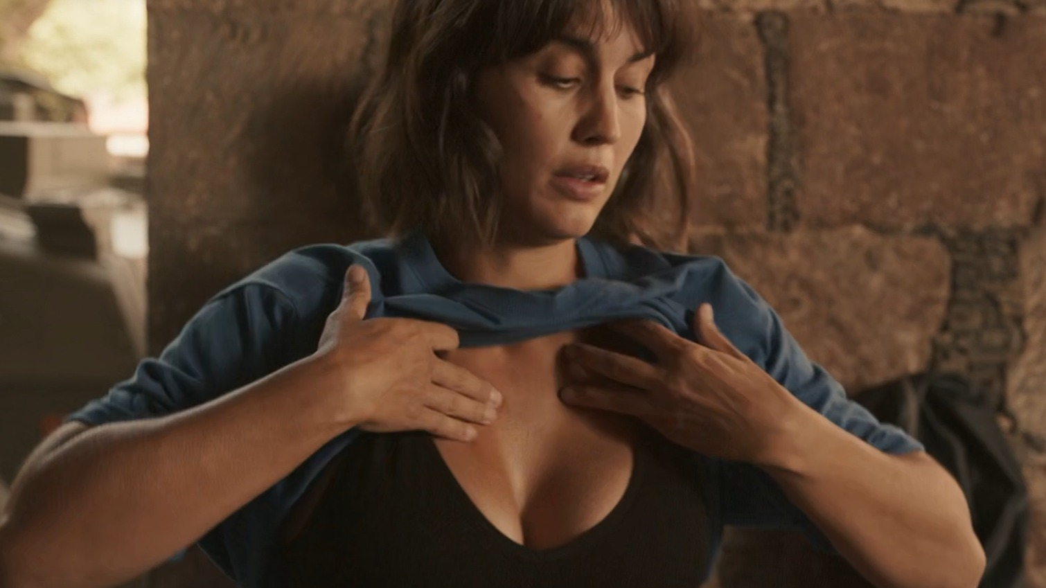 Sexiest Scenes of Elena from 30 Coins. Underwear, breasts, bush. 346775
