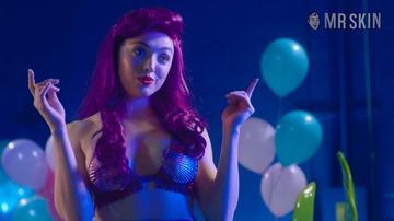 Peyton List in Cobra Kai (2018-2022) Bikini Bikini Sexy 333426