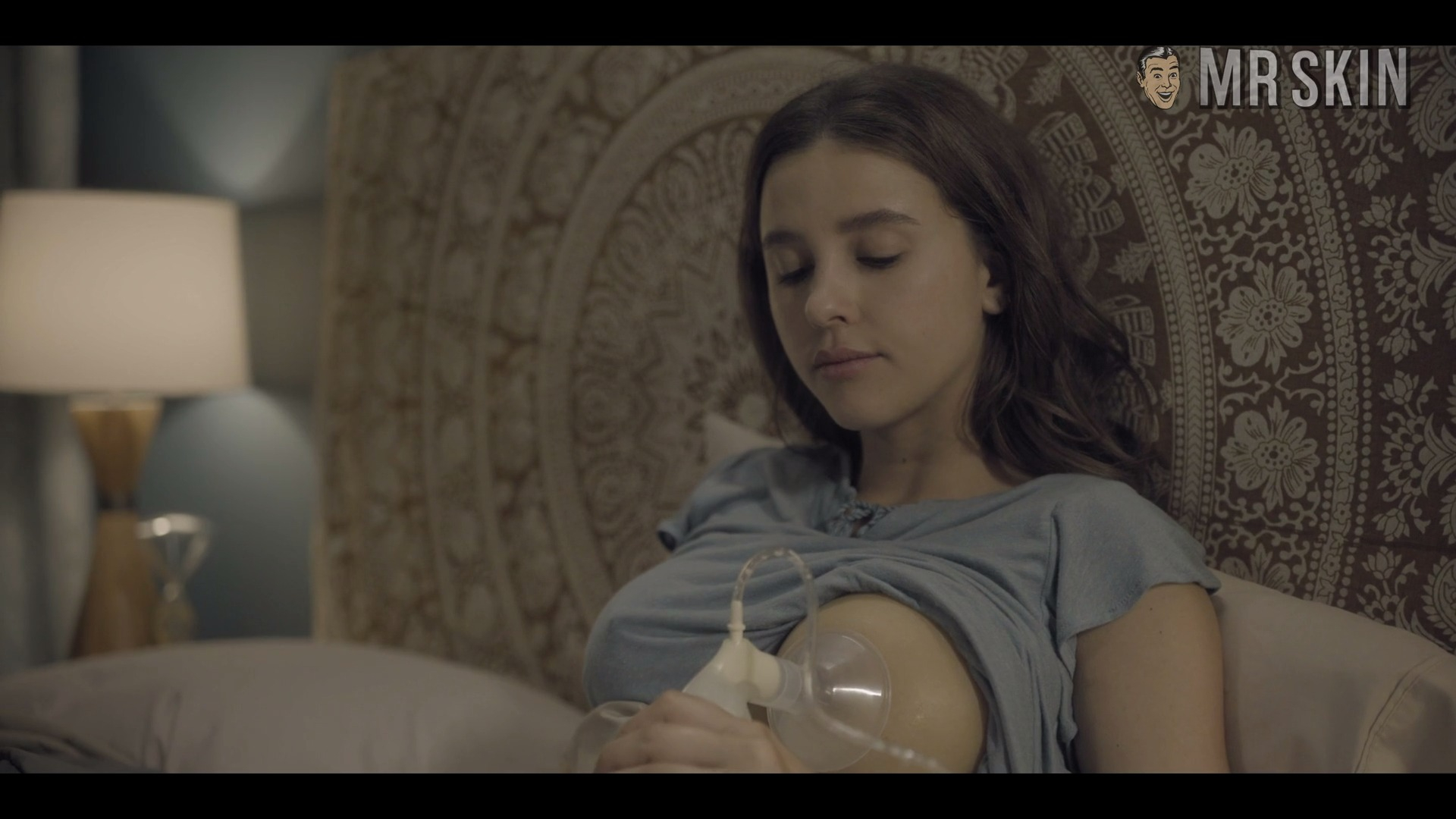 Mariana from Daughter from Another Mother Naked. Breasts, bikini, body double. 317573