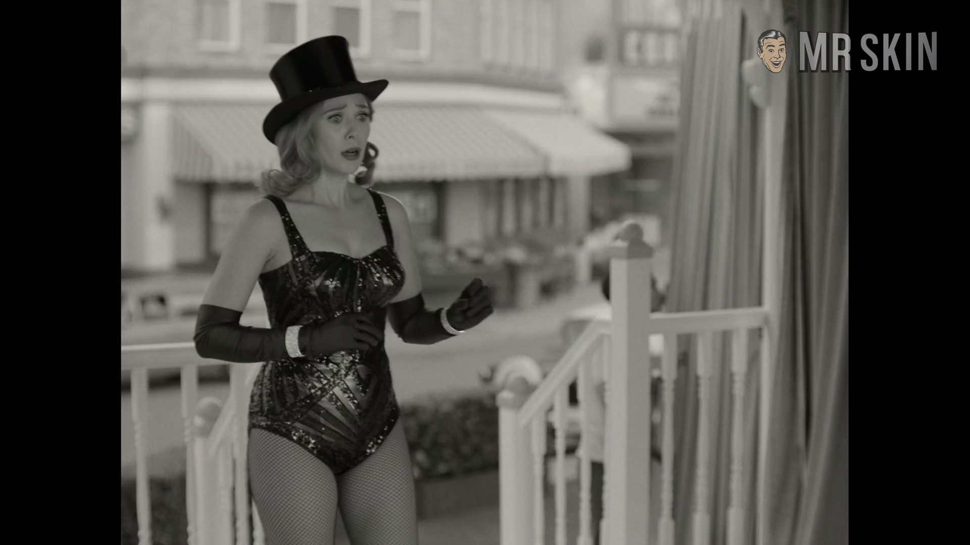 Hottest Elizabeth Olsen Scene in WandaVision. Sexy. 317672