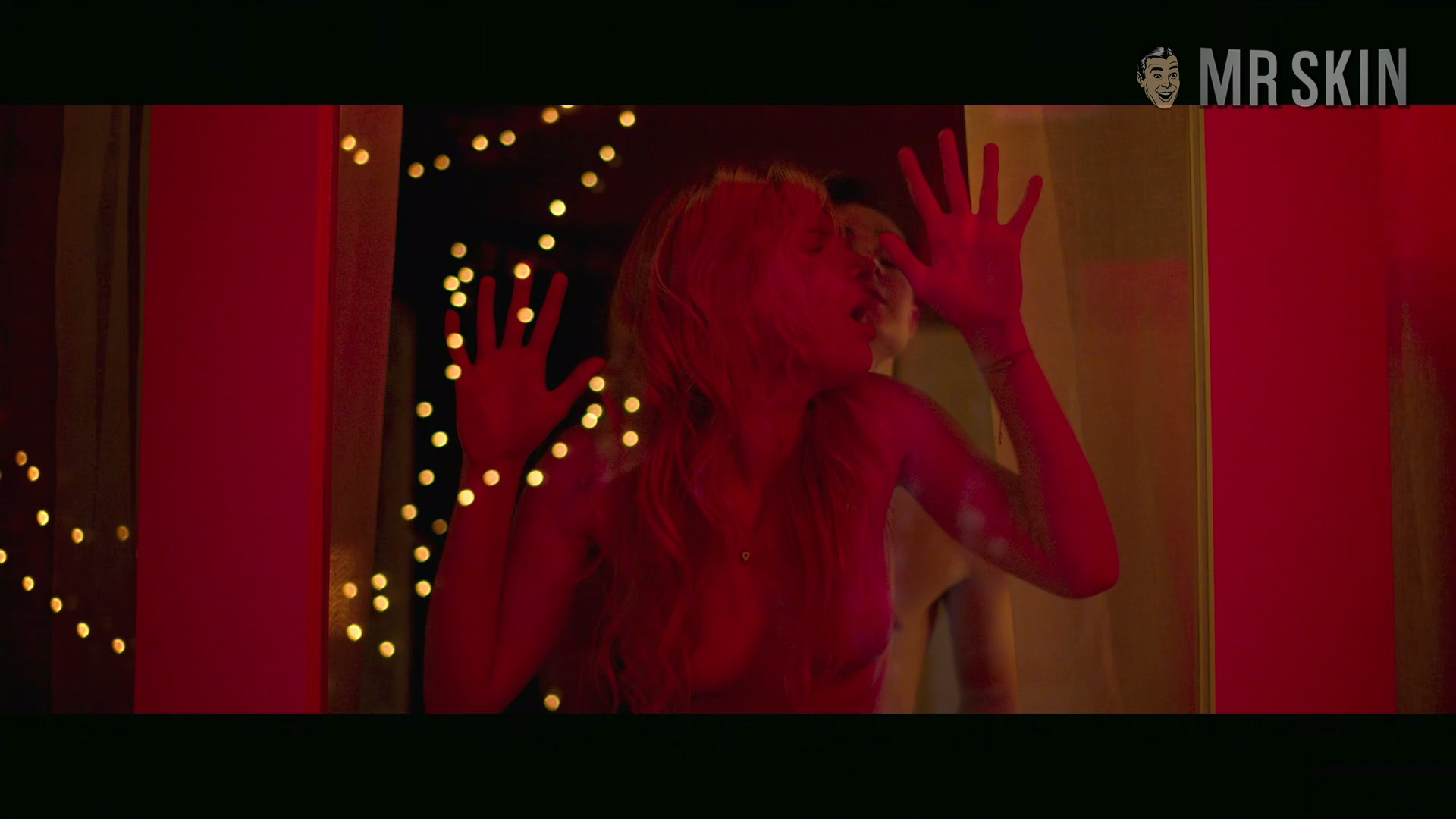 Katarzyna Chojnacka in All My Friends Are Dead (2020) Breasts Butt Breasts Butt 318137