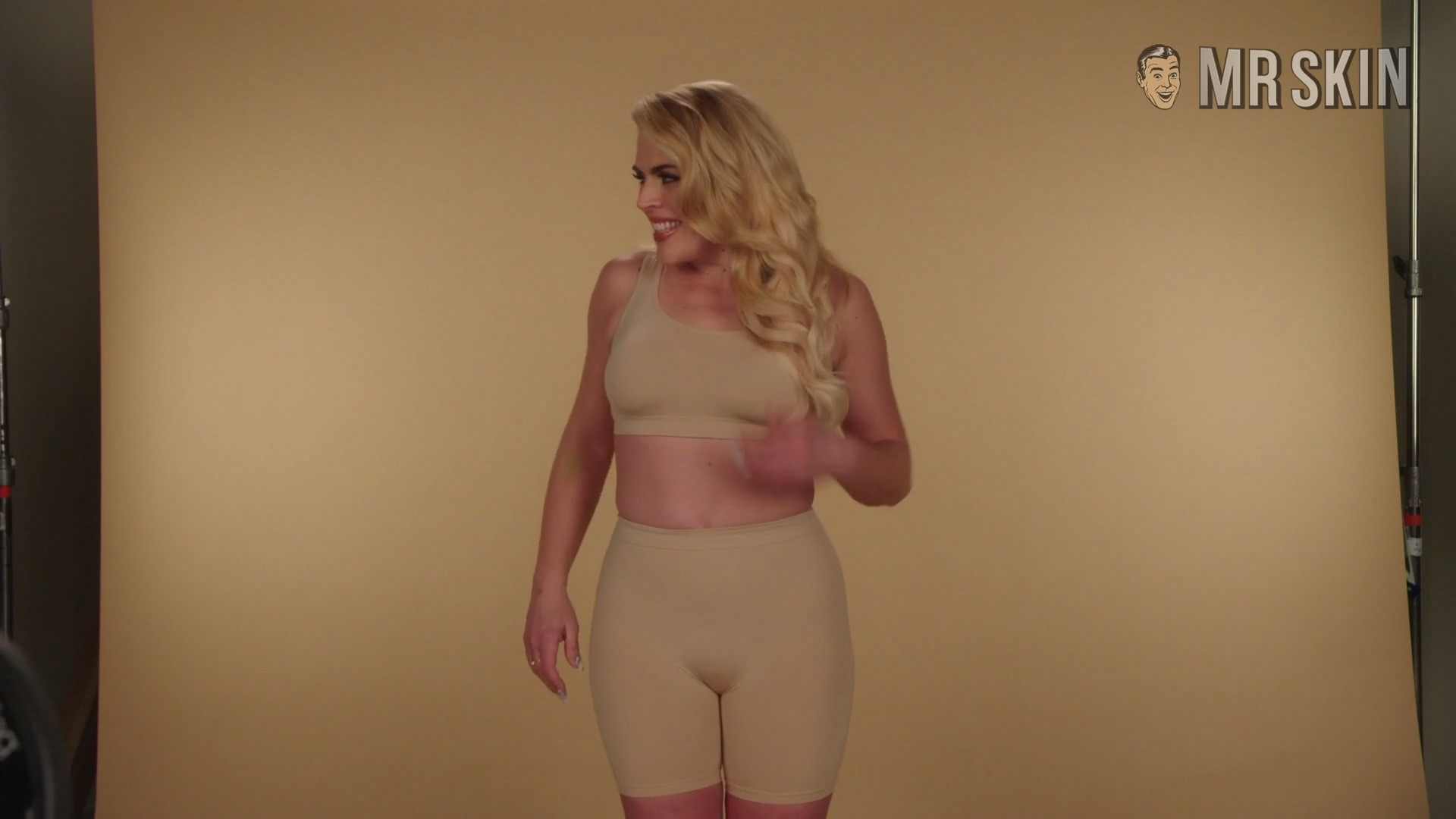 Hottest Busy Philipps Scene in Girls5eva. Sexy, bikini. 322226