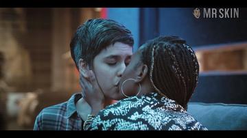 Imani Hakim, Ashly Burch in Mythic Quest (2020-2021) Lesbian Sexy Lesbian Sexy 323999