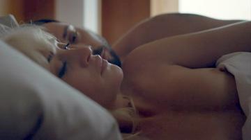 Julia Ragnarsson in Blinded (2019-2025) Breasts Breasts Butt 323321