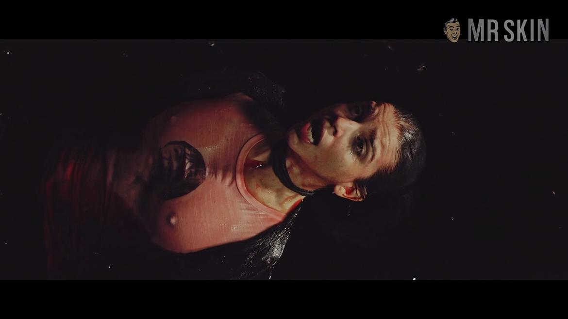 Greta Antoine in Skull: The Mask (2020) Breasts Sexy Breasts Lesbian 323138